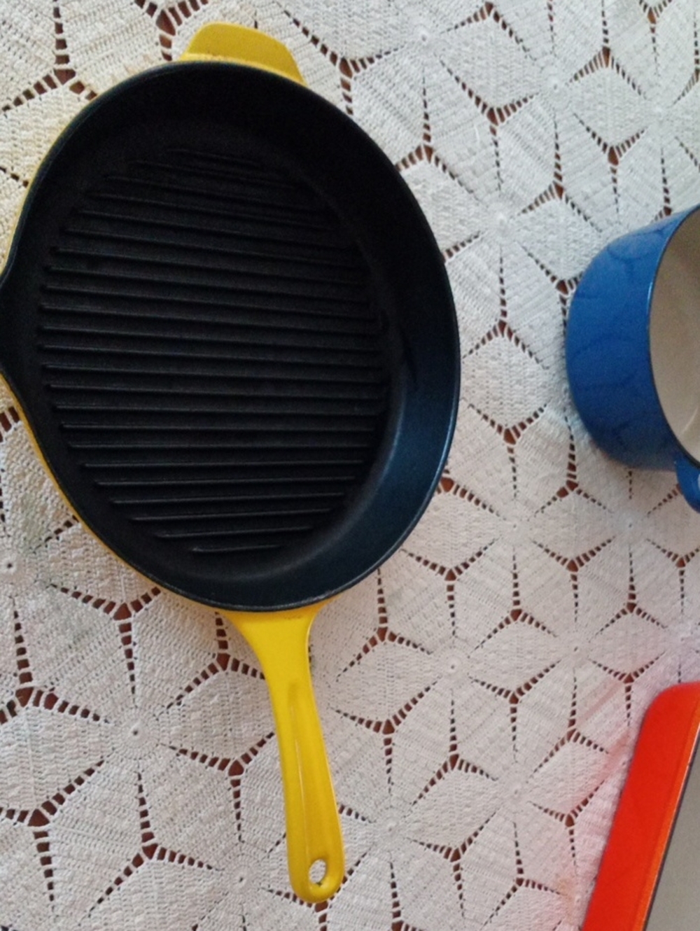 Cooco Denmark Canary Yellow Grill Pan - Bacon, Burgers, Hot Dogs Etc.